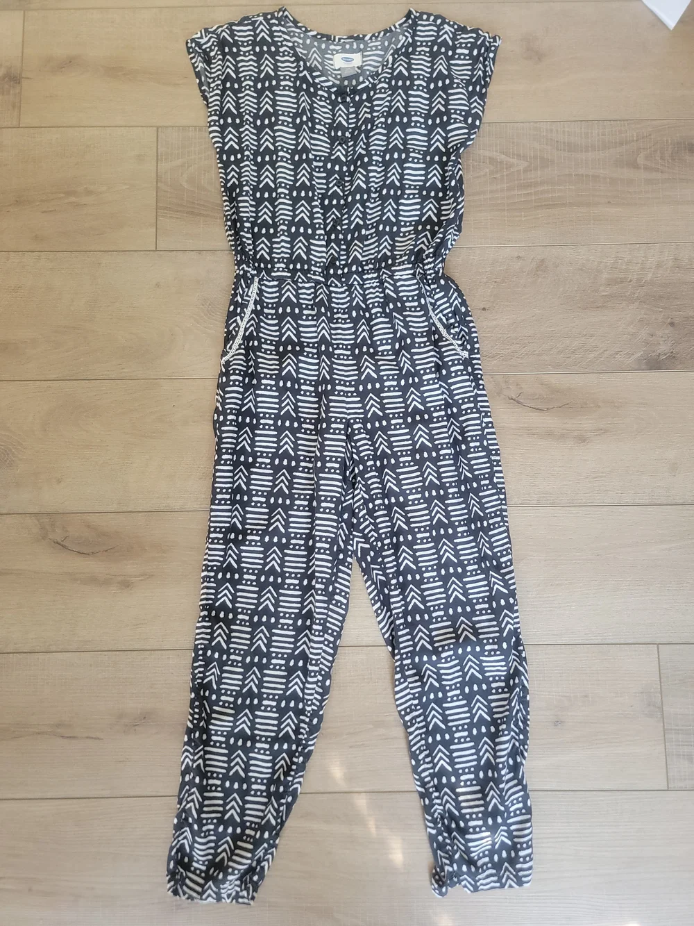 Old Navy Girls Black White Print Geometric Jumpsuit Size Large (10-12) Boho